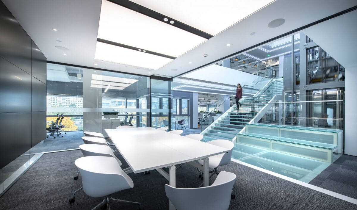 鄭州51信用卡總部辦公裝修公司設計案例