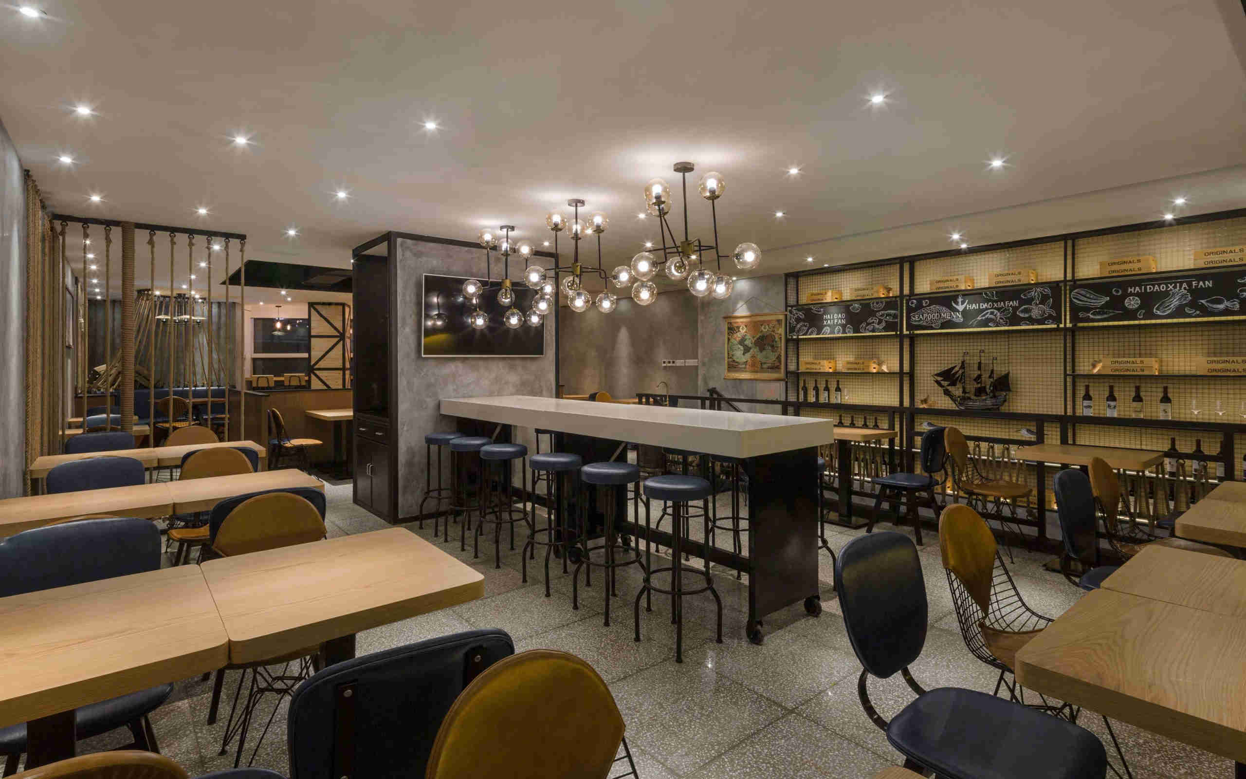 鄭州海盜蝦飯裝修公司設(shè)計(jì)案例