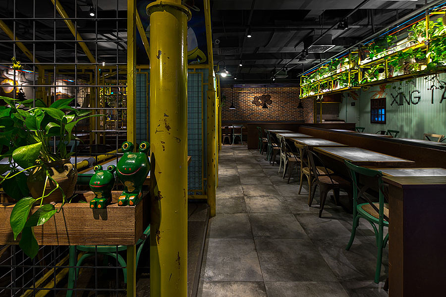 鄭州星炭鍋鍋香烤魚店裝修公司設計案例