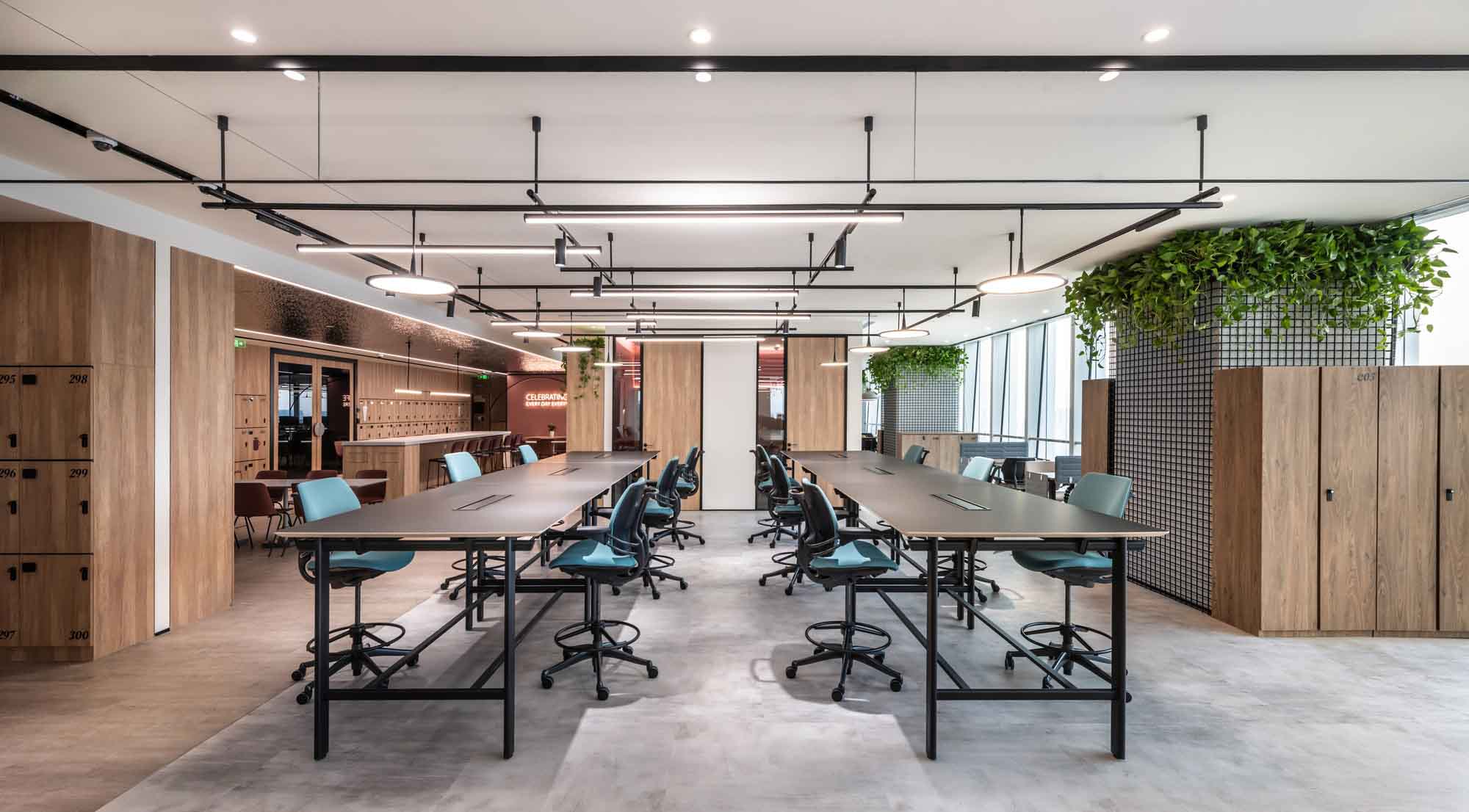 鄭州辦公室裝修公司帝亞吉歐總部辦公設計案例(圖13)