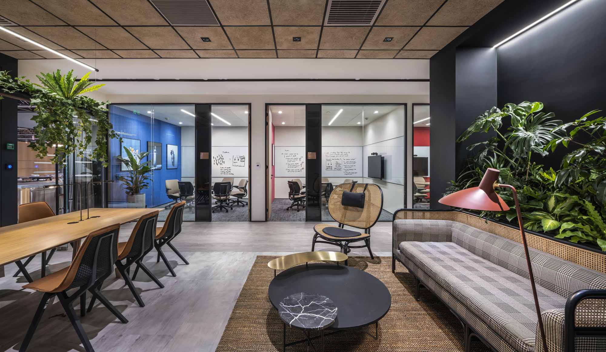 鄭州辦公室裝修公司帝亞吉歐總部辦公設計案例(圖16)