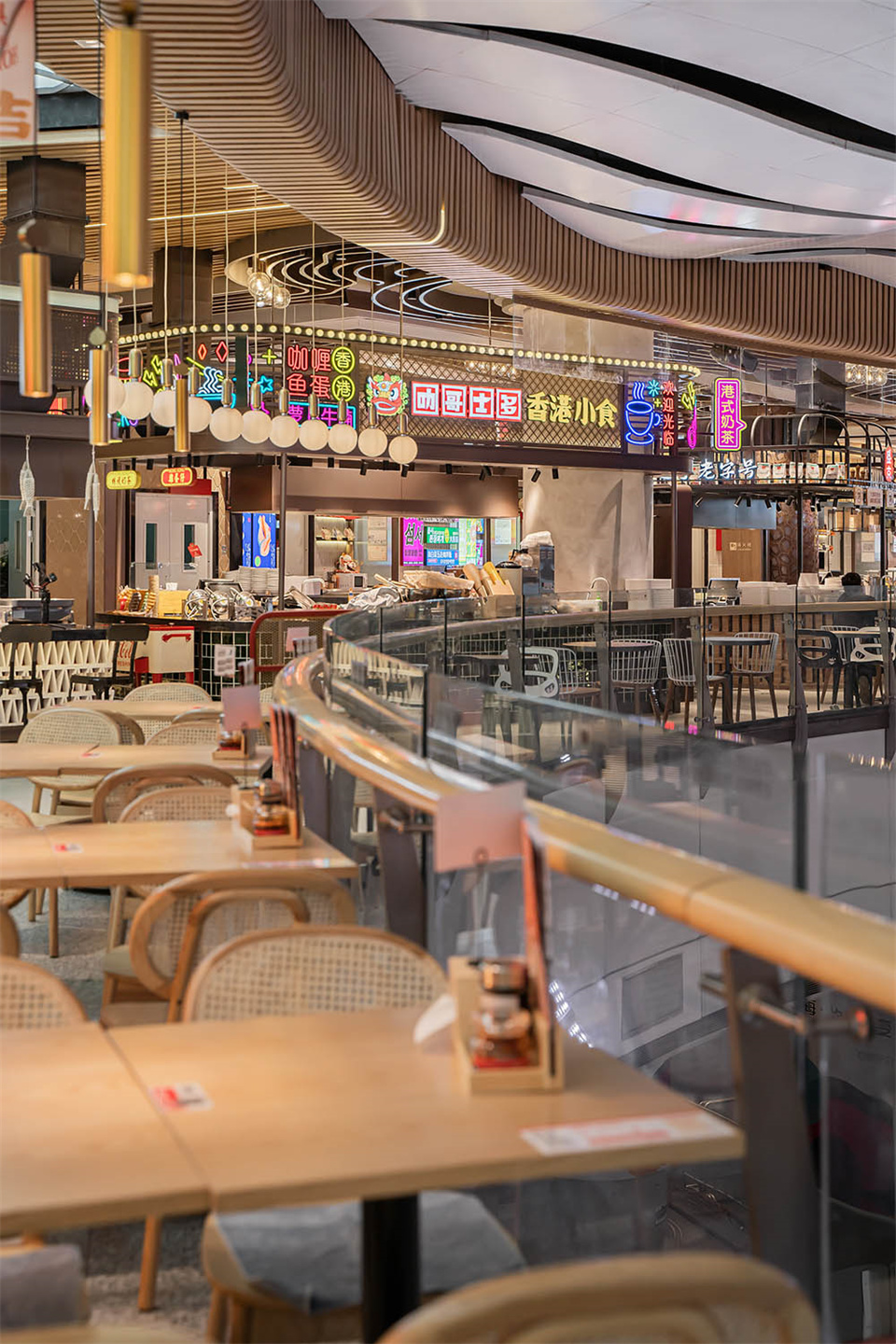 鄭州美食廣場設(shè)計公司食通天美食市集裝修案例(圖30)