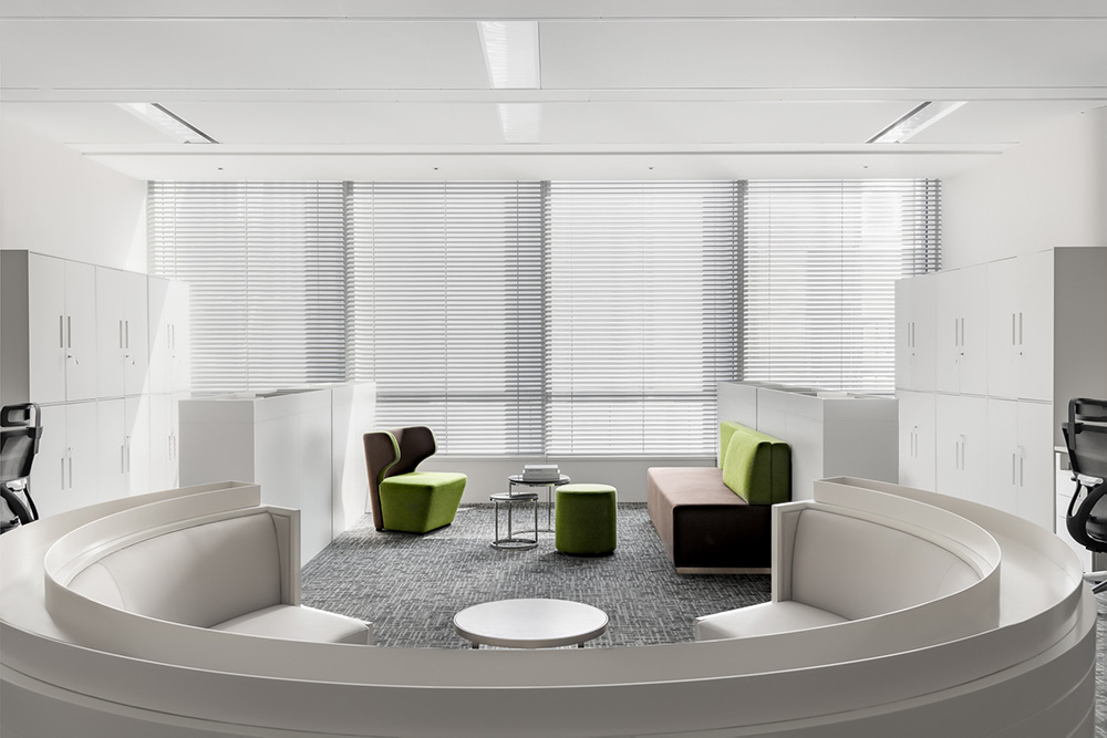 2000平現(xiàn)代大氣的正大僑商地產(chǎn)公司辦公室裝修(圖7)