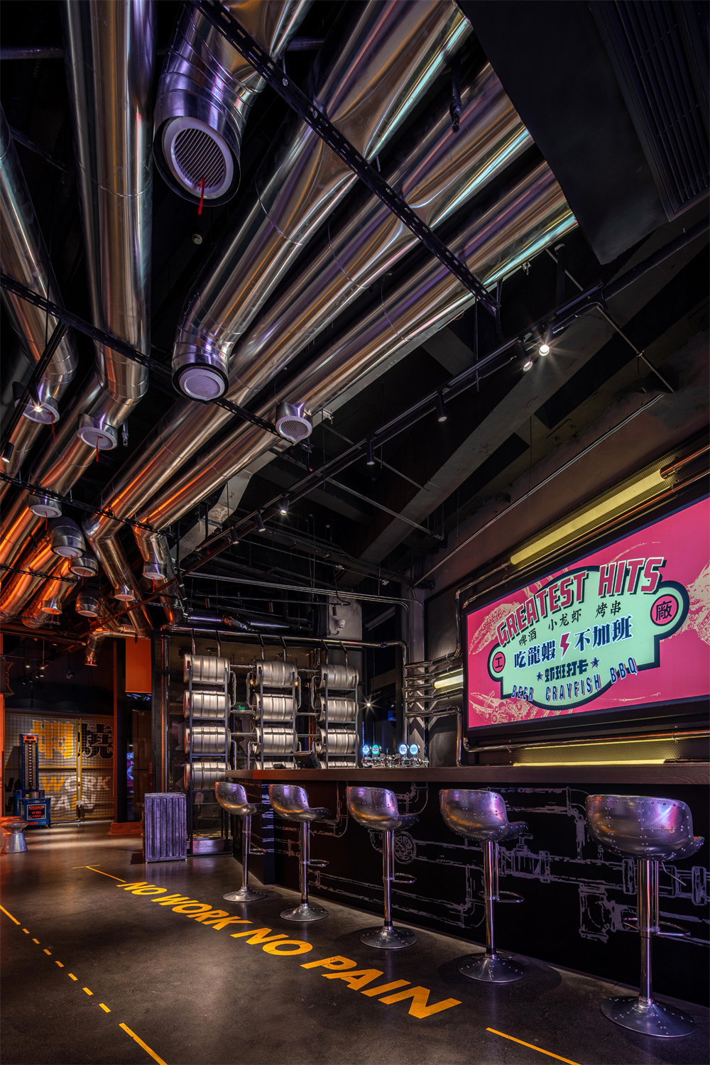 鄭州餐廳裝修推薦劇院工業(yè)風(fēng)小龍蝦店裝修設(shè)計(jì)(圖3)