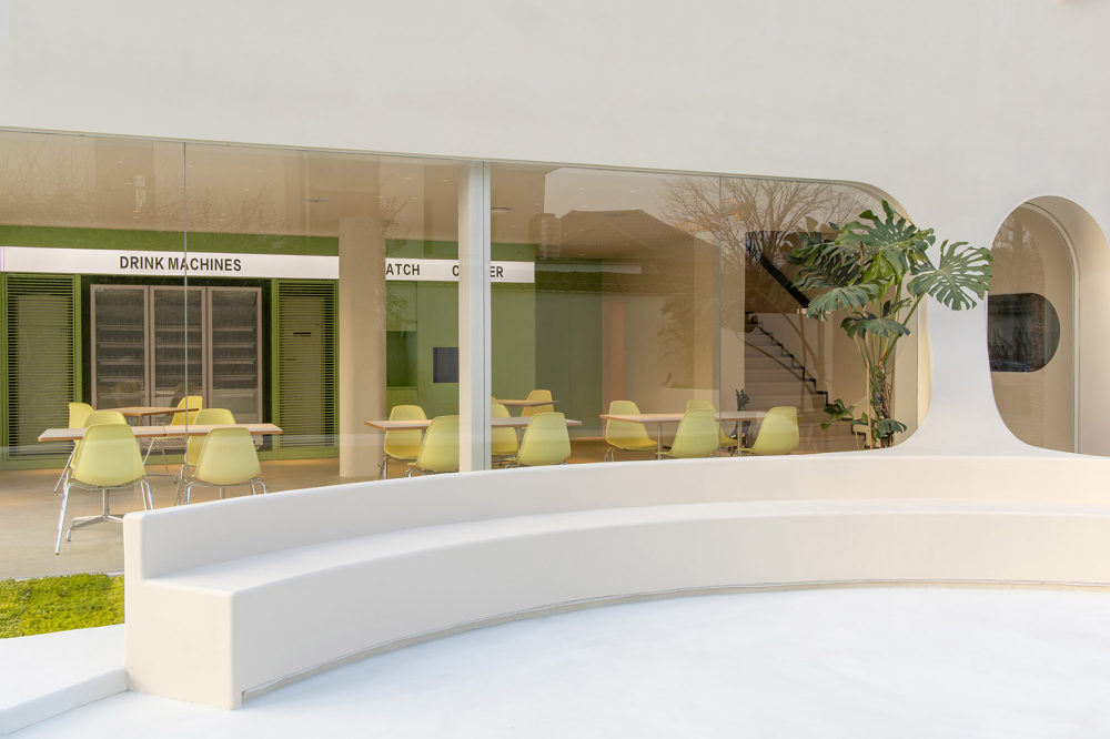 入云餐廳設(shè)計  20年餐飲老店翻新改造設(shè)計案例(圖8)