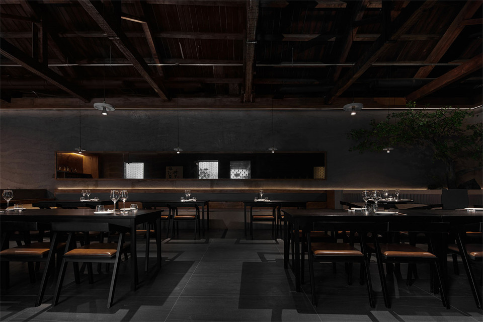 文物老宅改造成餐廳  和歌辭餐廳裝修設計(圖5)