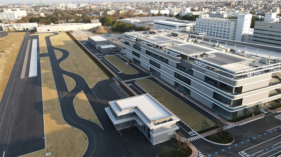 大型制作企業(yè)研發(fā)中心辦公樓裝修設(shè)計方案(圖1)