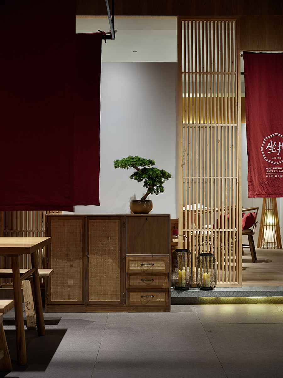 低造價效果佳  坐井百年江湖菜中餐廳裝修設(shè)計方案(圖9)