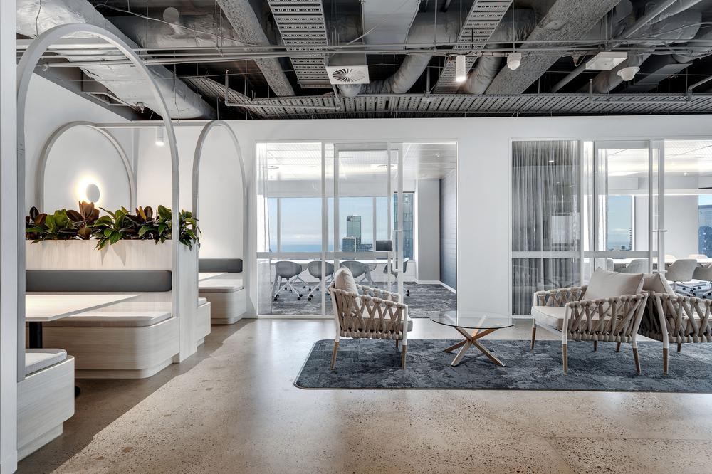 鄭州金博大分享高雅溫馨時尚的集團(tuán)辦公室裝修設(shè)計(jì)(圖3)