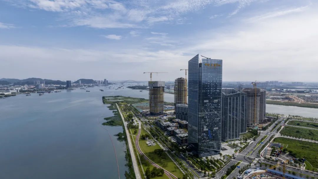 南沙匯通中心甲級寫字樓大廳公共區(qū)域裝修設(shè)計(圖1)