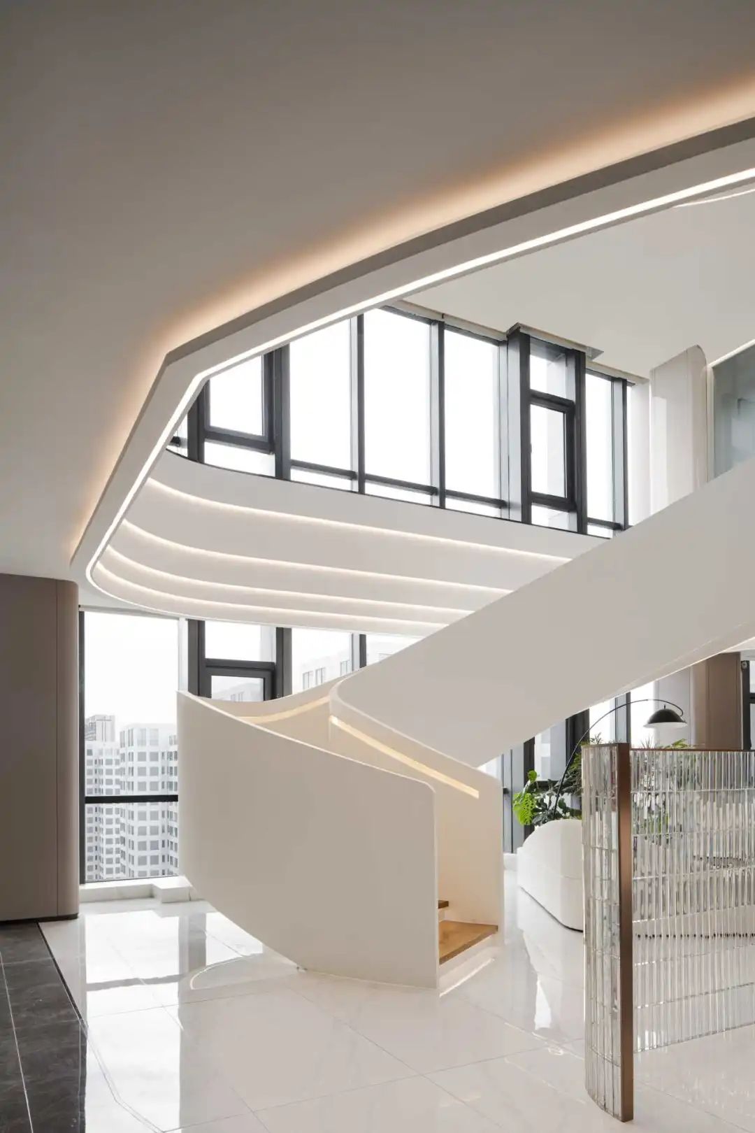 甲級寫字樓匠心商管高端企業(yè)辦公室裝修設(shè)計(jì)(圖4)