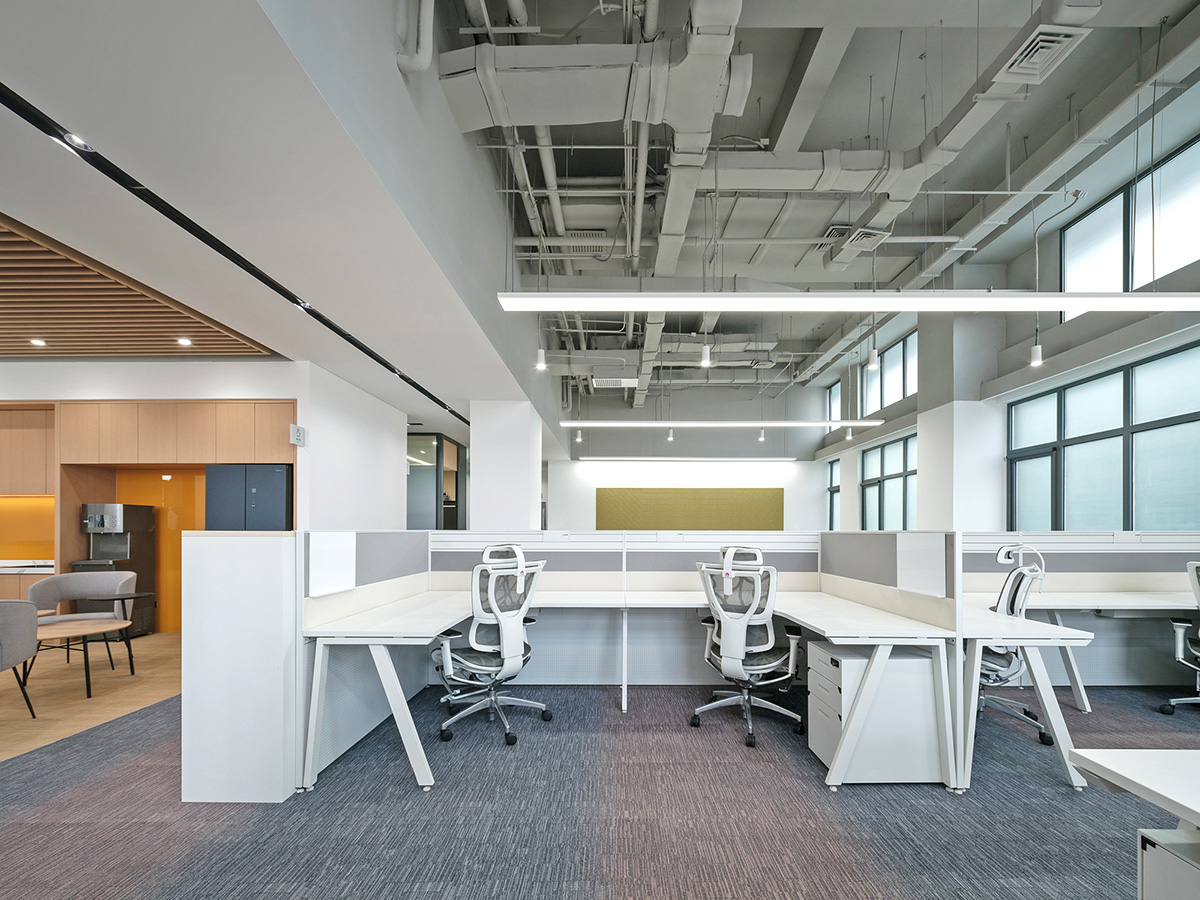 鄭州金博大推薦華為海思東升科技園辦公室裝修設(shè)計(圖6)