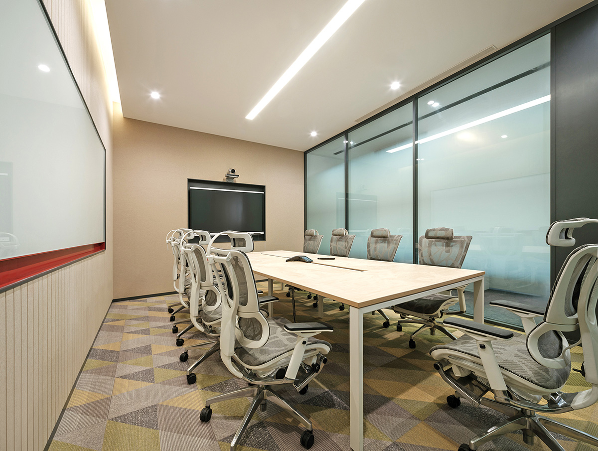鄭州金博大推薦華為海思東升科技園辦公室裝修設(shè)計(圖12)