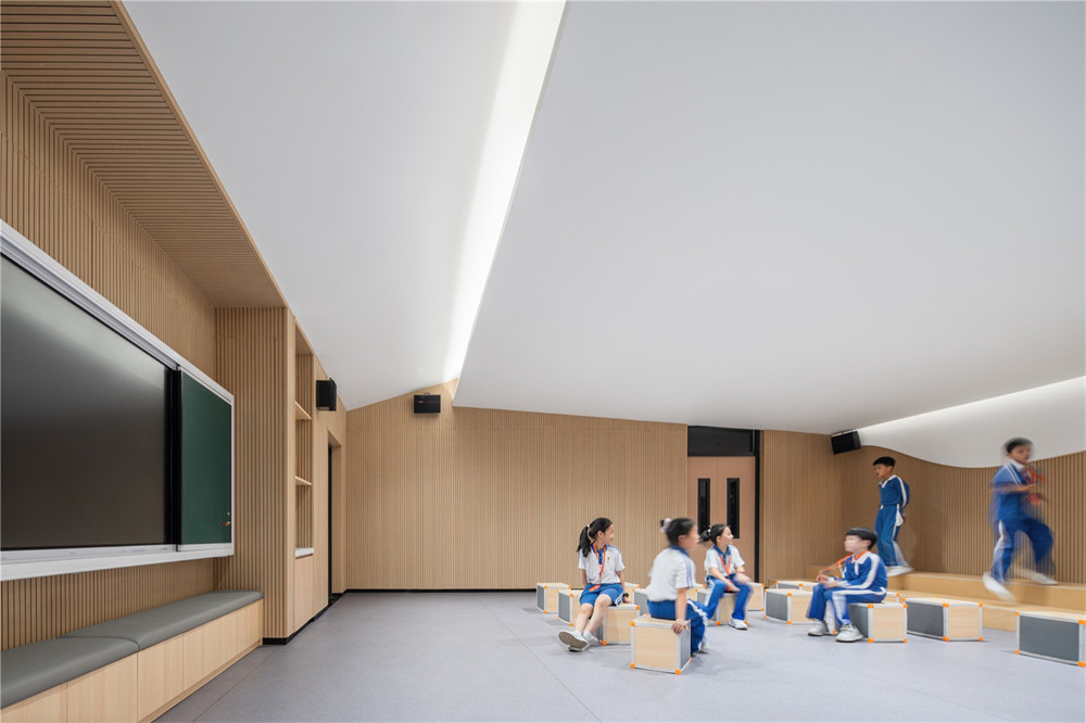 鄭州金博大推薦深圳南山長(zhǎng)源小學(xué)裝修設(shè)計(jì)方案(圖10)