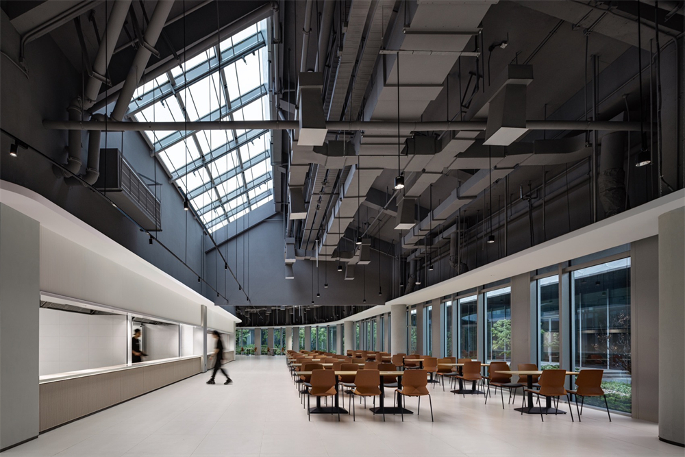 現代簡約時尚科技園區(qū)辦公樓裝修設計案例(圖2)