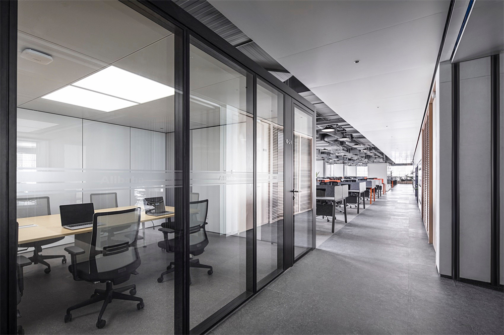 現代簡約時尚科技園區(qū)辦公樓裝修設計案例(圖17)