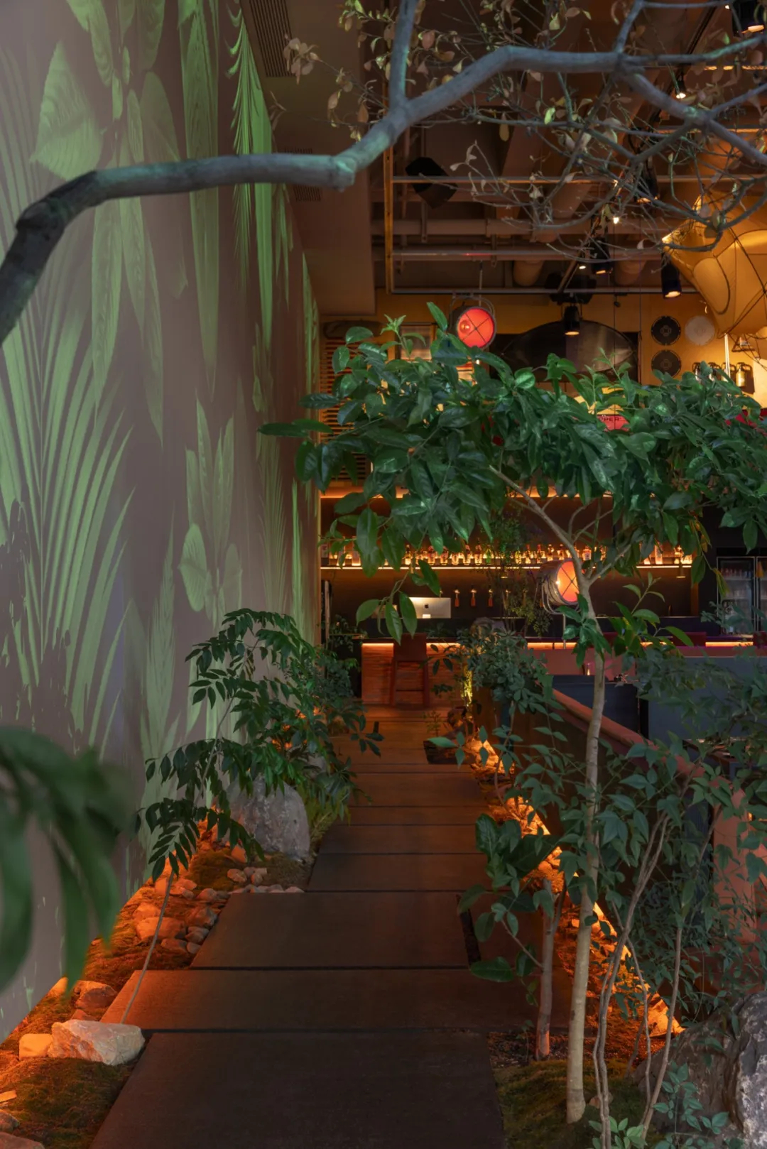 鄭州金博大推薦篝火旁·露營風(fēng)燒烤店裝修設(shè)計方案(圖12)