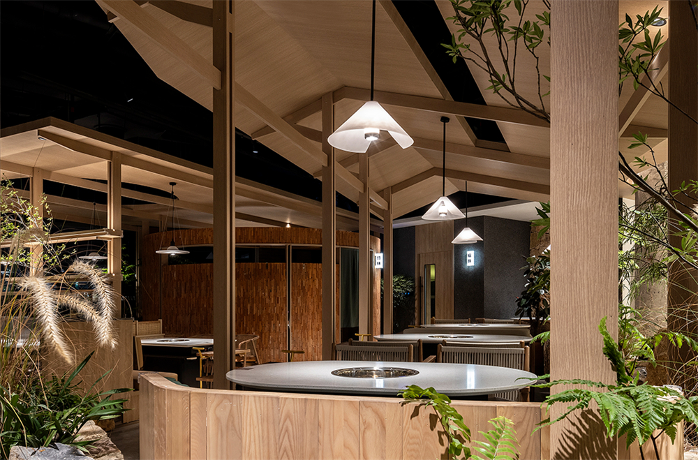 迷霧森林場景   翠焱成都火鍋店裝修設(shè)計(jì)方案(圖4)