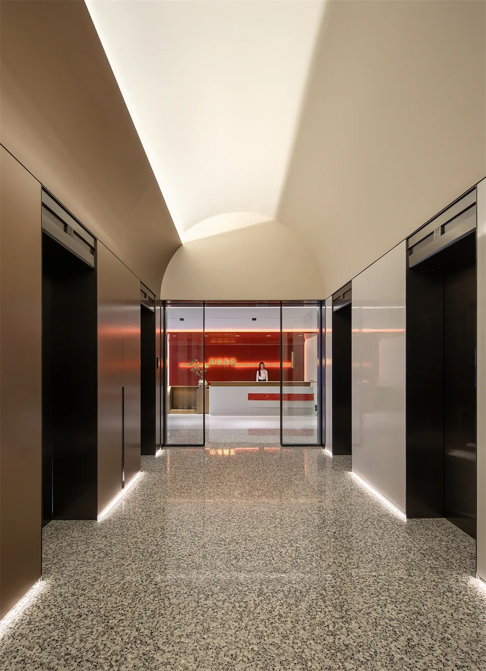 4200平赫峰集團總部辦公大樓裝修設(shè)計(圖1)