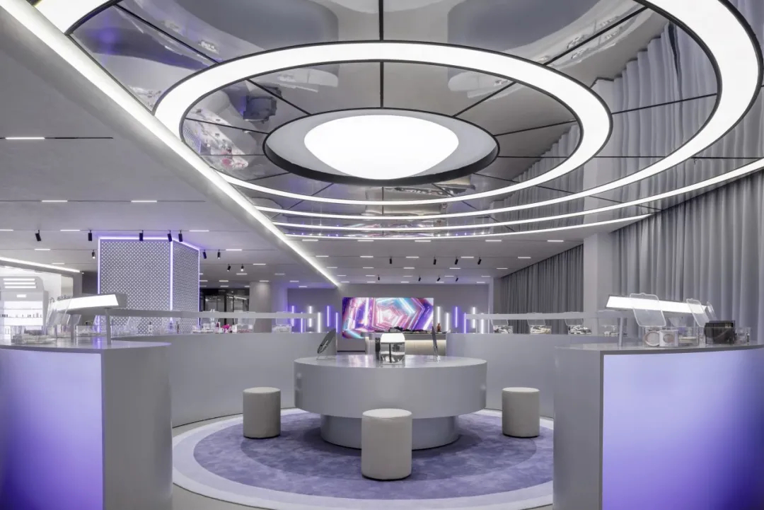 安特未來靈感艙化妝品企業(yè)展廳裝修設(shè)計(圖12)