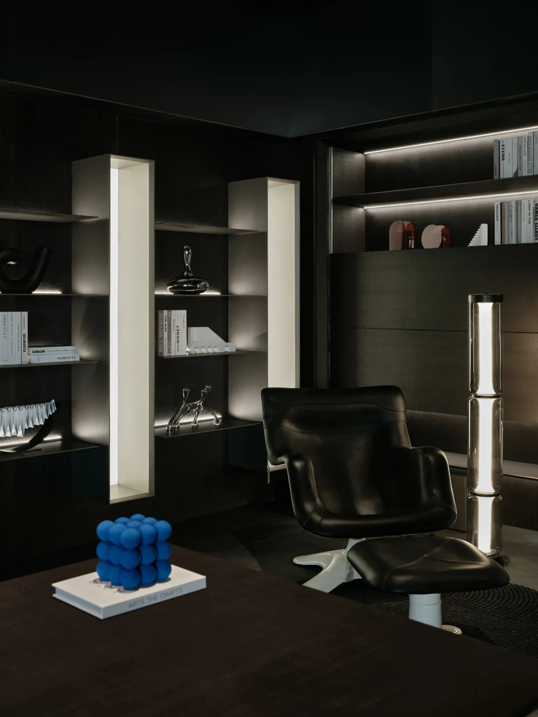 500平辦公家具企業(yè)展廳兼企業(yè)接待會(huì)所裝修設(shè)計(jì)(圖3)