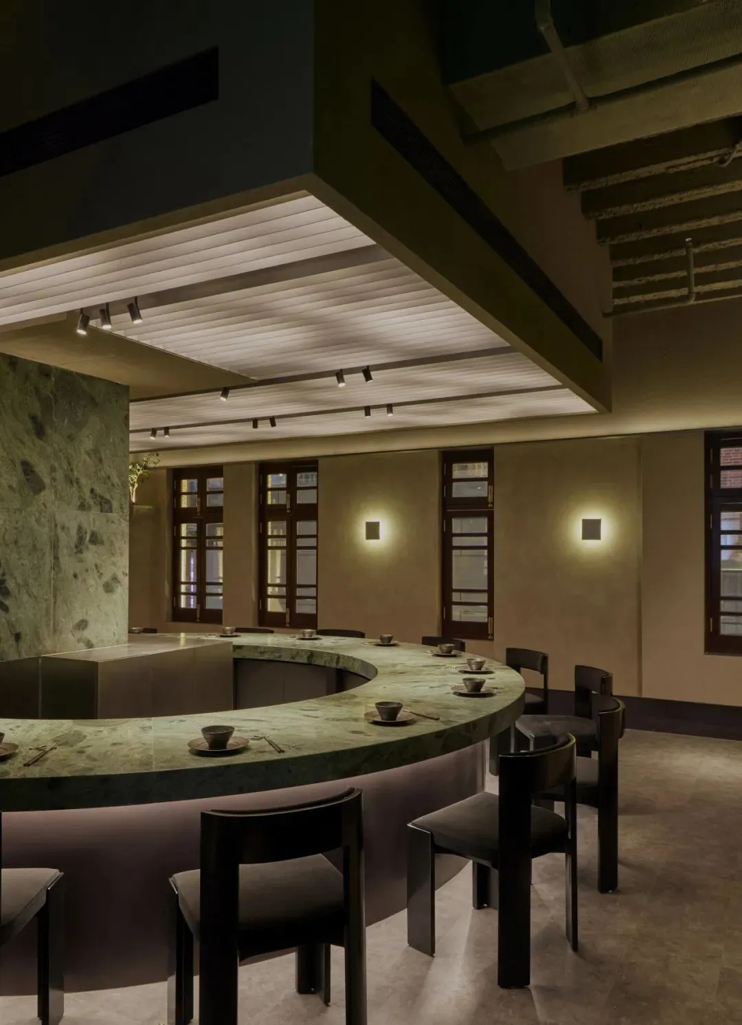 鄭州金博大推薦蔥蘢和牛小火鍋餐廳裝修設(shè)計(jì)(圖3)