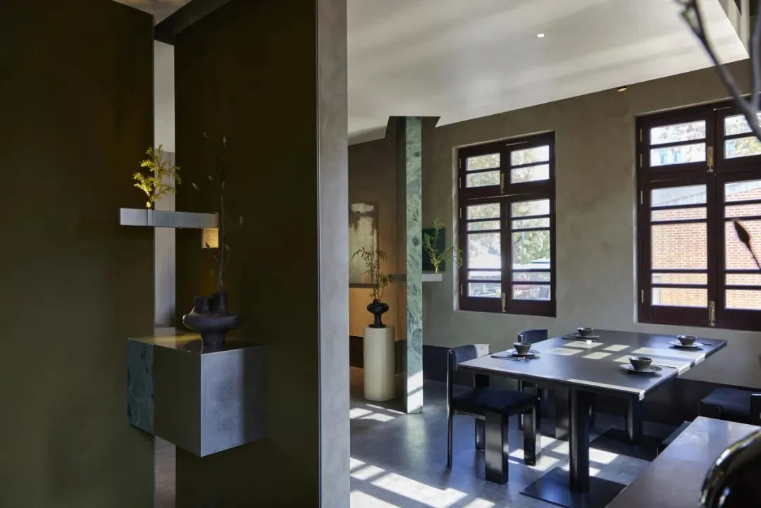 鄭州金博大推薦蔥蘢和牛小火鍋餐廳裝修設(shè)計(jì)(圖8)