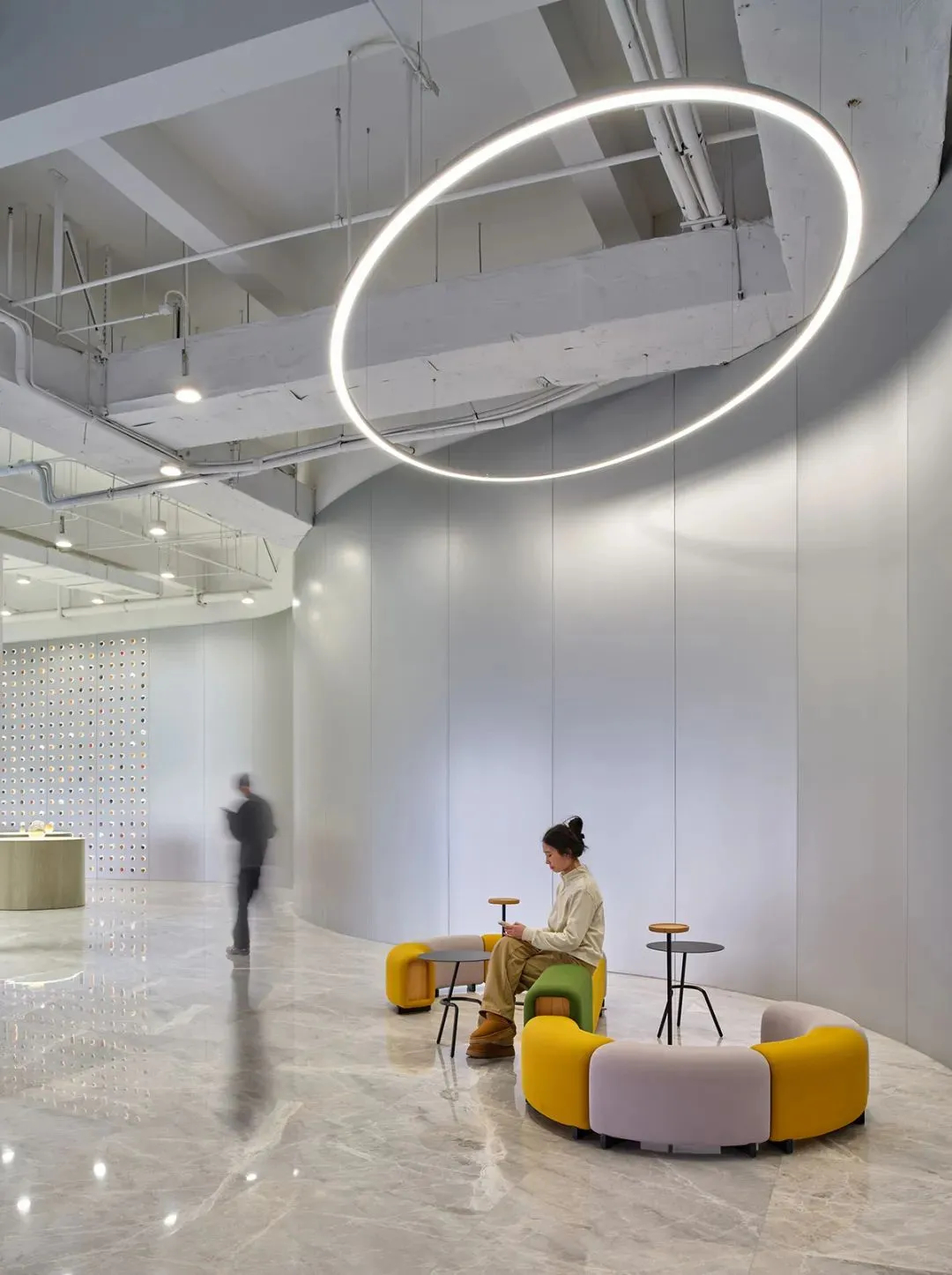 5000平種業(yè)集團總部辦公&展廳裝修設(shè)計方案(圖3)