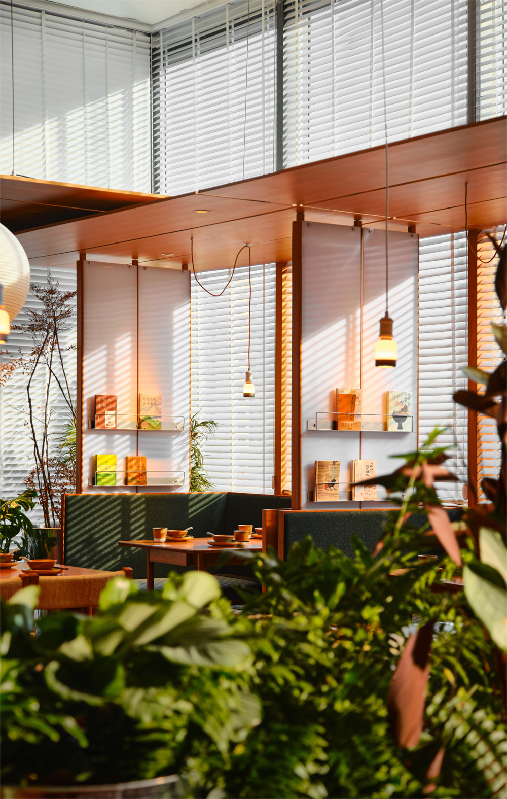 溫柔工業(yè)風(fēng)   三只辣椒餐飲店裝修設(shè)計(圖1)